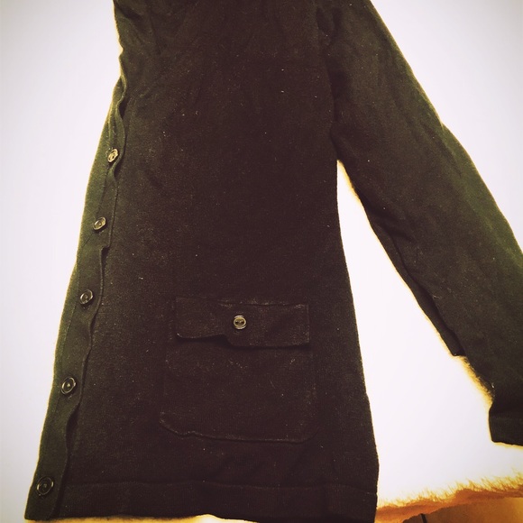 Black button v neck cardigan - Picture 3 of 3